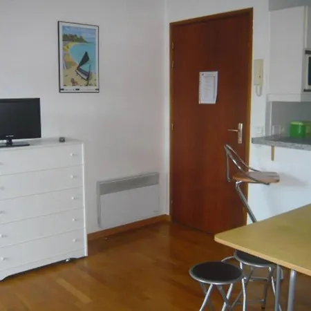 Studio Meuble Idealement Situe Apartment *